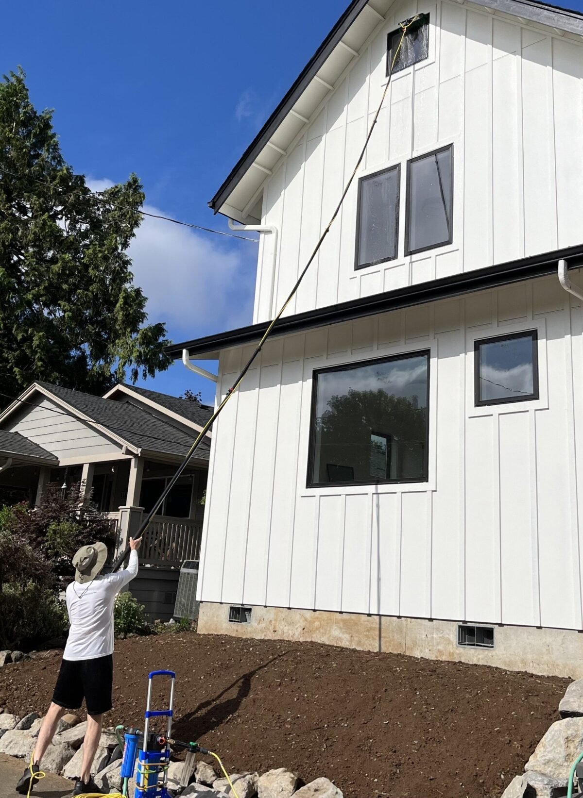 tom-window-cleaning-water-fed-pole